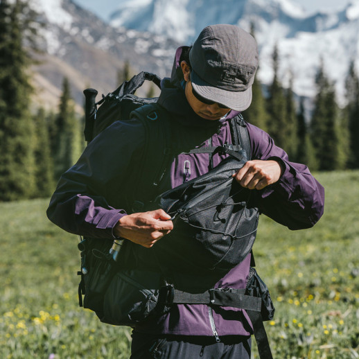 Рюкзак туристический Naturehike Helium CNK2450XB014, 70 л, черный, L