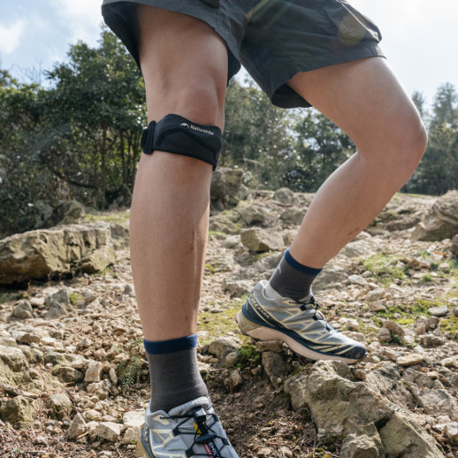 Бандаж на колено трикотажный Naturehike Qingjia CNK2650DS014, универсальный размер, черный