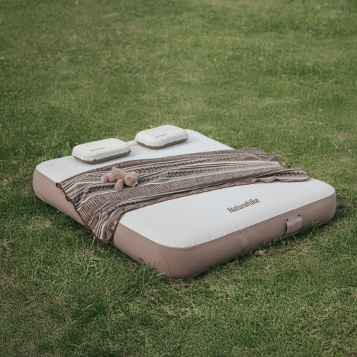 Самонадувающийся матрас, трехместный, со встроенной помпой Naturehike CNK2450WS040, 250 мм, серый