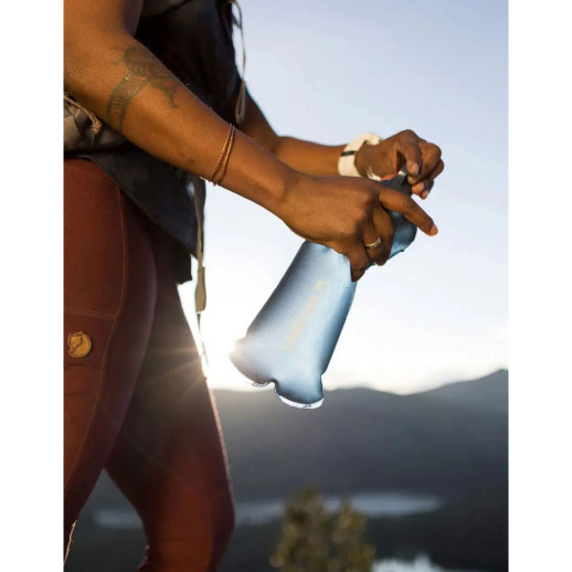Бутылка-фильтр для воды LifeStraw Peak Squeeze, 650 мл, Mountain Blue (LSW LSPSFMLMBWW)