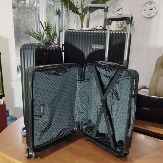Чемодан Swissbrand Riga 2.0 (M) Black (SWB_LHRIG001M)