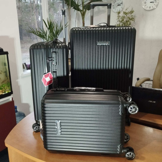 Чемодан Swissbrand Riga 2.0 (M) Black (SWB_LHRIG001M)