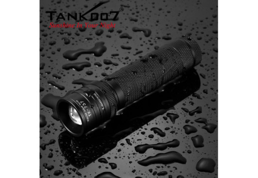Ультрафиолетовый фонарь Tank007 TK737 (4-1006)