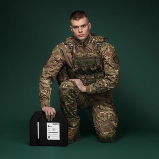 Комплект бронеплит керамических Ukrarmor 6 клас, 5,6 кг M (25х30 см.)
