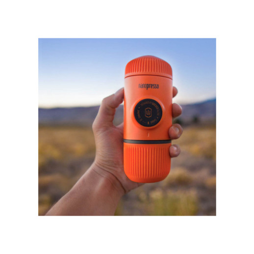 Портативная эспрессо-кофеварка Wacaco Nanopresso оранжевая с чехлом
