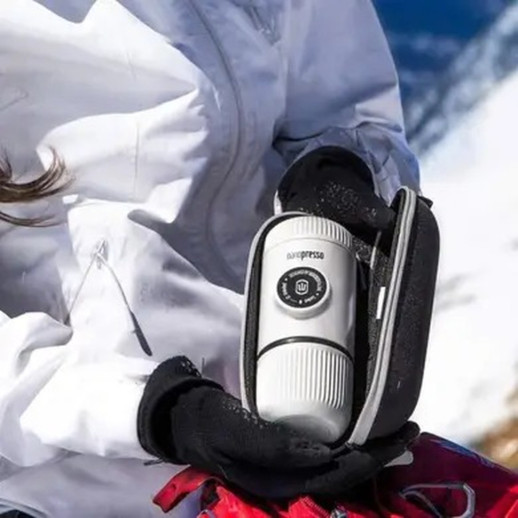 Портативная эспрессо-кофеварка Wacaco Nanopresso белая с чехлом