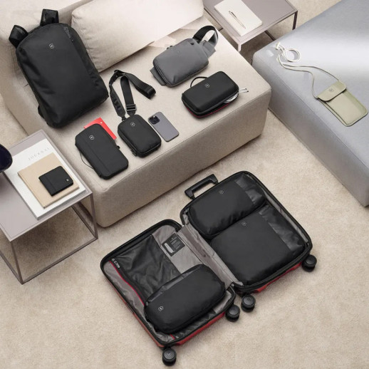 Рюкзак складной Victorinox TRAVEL ESSENTIALS Black Vt653386