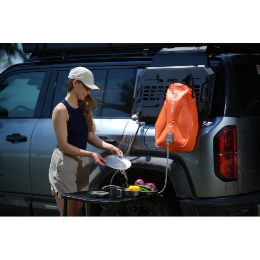 Контейнер для воды с насосом и душевой лейкой Flextail Tiny Shower Bag, 20л, оранжевый