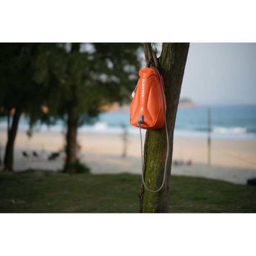 Контейнер для воды с насосом и душевой лейкой Flextail Tiny Shower Bag, 20л, оранжевый