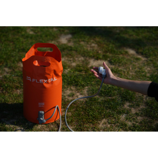 Контейнер для воды с насосом и душевой лейкой Flextail Tiny Shower Bucket, 20л, оранжевый