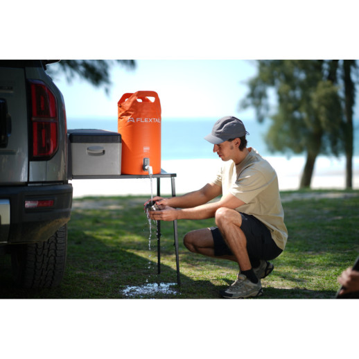 Контейнер для воды с насосом и душевой лейкой Flextail Tiny Shower Bucket, 20л, оранжевый
