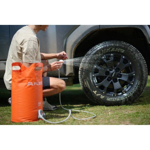 Контейнер для воды с насосом и душевой лейкой Flextail Tiny Shower Bucket, 20л, оранжевый
