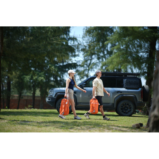 Контейнер для воды с насосом и душевой лейкой Flextail Tiny Shower Bucket, 20л, оранжевый