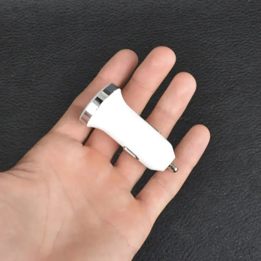 Зарядное устройство автомобильное RCF-R8 12V - 2xUSB (2A)