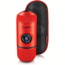 Портативная эспрессо-кофеварка Wacaco Nanopresso красная с чехлом