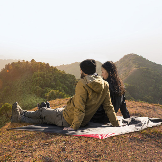 Коврик для пикника сверхлегкий водостойкий Naturehike Moisture Picnic Mat NH17D050-B, 145x100 см, черный