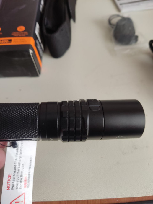 Фонарь ручной Fenix UC35 V20 CREE XP-L HI V3 (восстановленный)