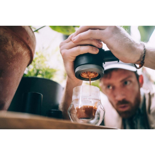 Портативная эспрессо-кофеварка Wacaco Picopresso