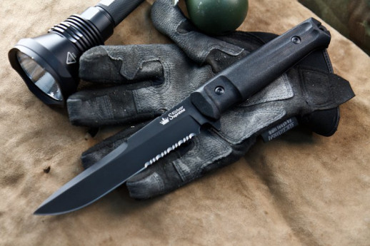 Нож Kizlyar Supreme Alpha черный, сталь D2, серрейтор, чёрные ножны