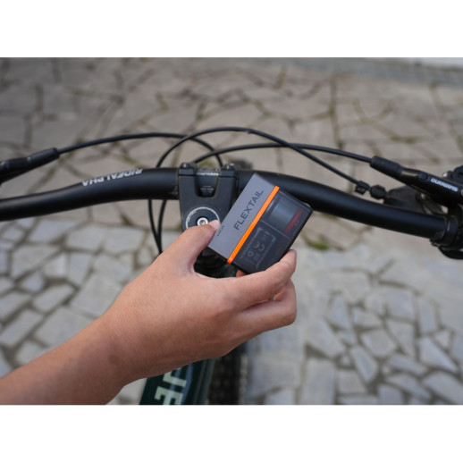 Насос-фонарь велосипедный Flextail Tiny Tire Pump ACS, черный