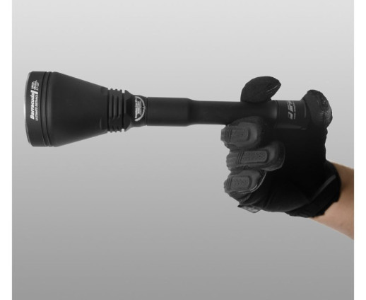 Фонарь Armytek Barracuda v2 XP-L HI (сколы и царапины на корпусе)