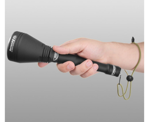 Фонарь Armytek Barracuda v2 XP-L HI (сколы и царапины на корпусе)