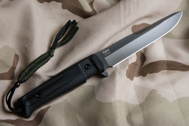 Нож Kizlyar Supreme Alpha серый титан, сталь AUS8, черные ножны
