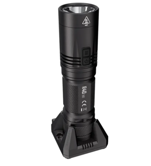 Карманный фонарь Nitecore R40 v2 с док-станцией (Cree XP-L2 V6, 1200 люмен, USB-C/12/220V)