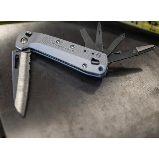 Нож-мультитул Leatherman Free K4x Silver (832662)