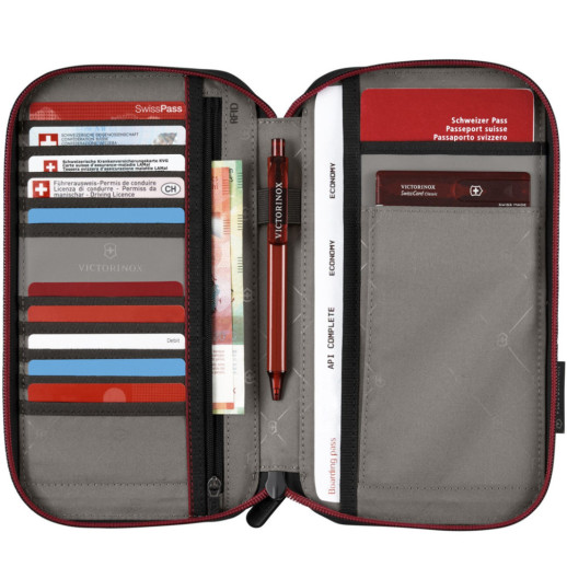 Тревеллер Victorinox TRAVEL ESSENTIALS Black Vt653371