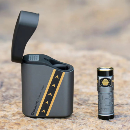 Фонарь Olight Baton 4 Premium Edition Fighter Pilot