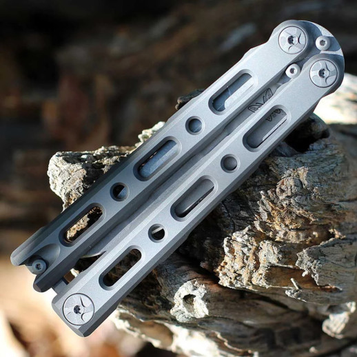 Нож Benchmade Laro, balisong, titanium, 82