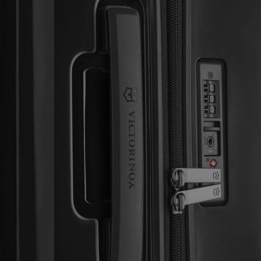 Чемодан Victorinox AIROX/Black Большой